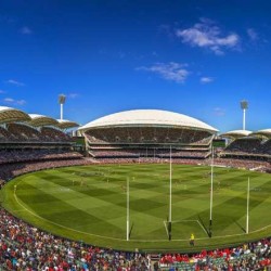 ليلة حميمة في أكبر قبر في العالم ليلة حميمة في أكبر قبر في العالم